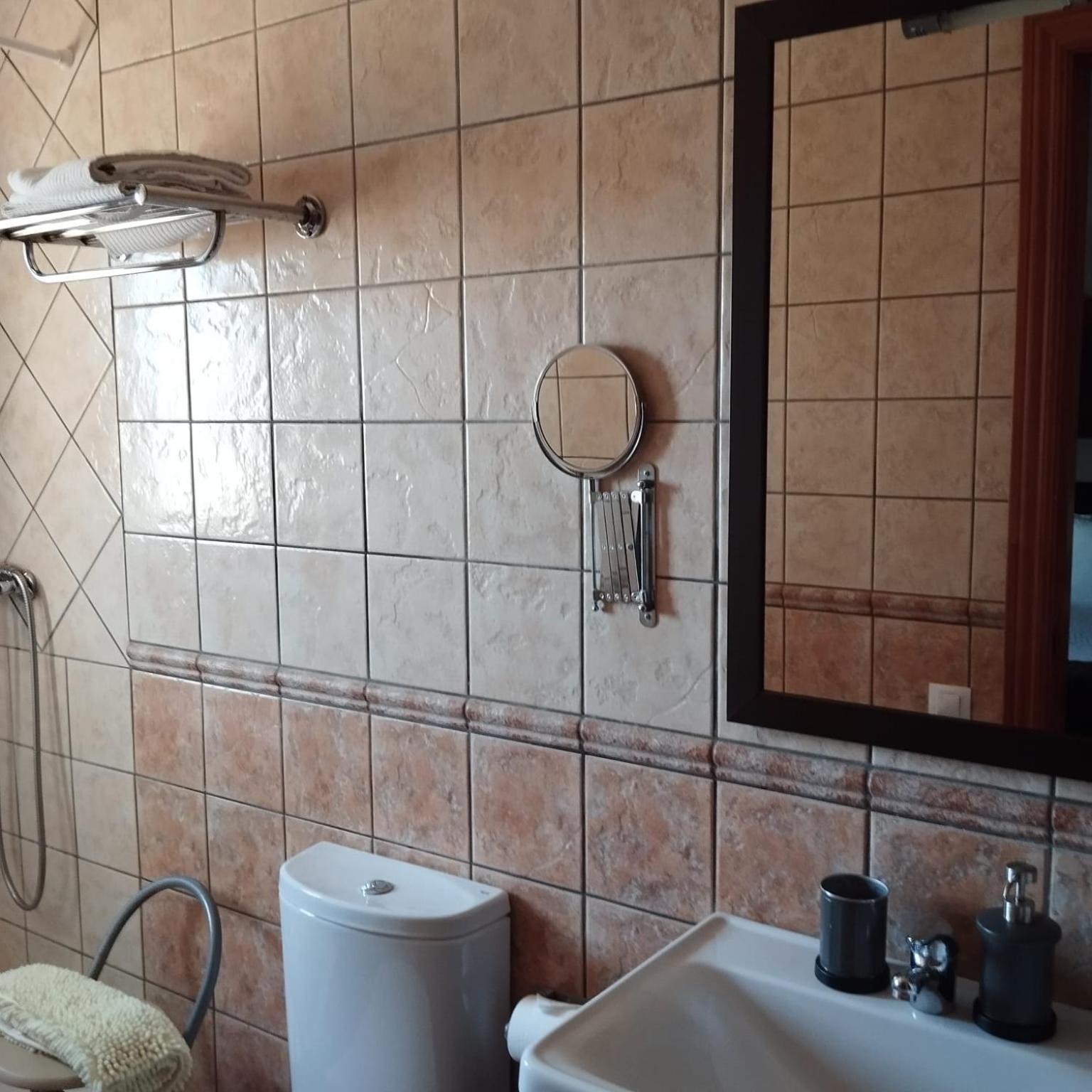 Can Gual Guest House Lametlla Del Valles Exterior photo